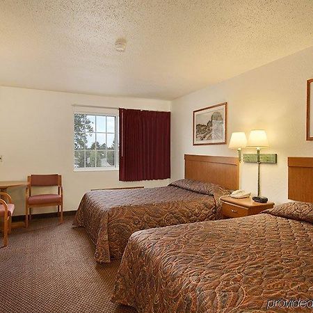 Wamego Inn And Suites ห้อง รูปภาพ